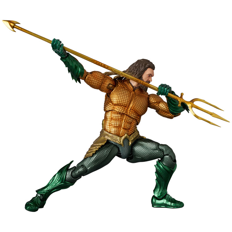 MAFEX No.267 MAFEX AQUAMAN (GOLD & GREEN SUIT) "AQUAMAN AND THE LOST KINGDOM"(Pre-order)