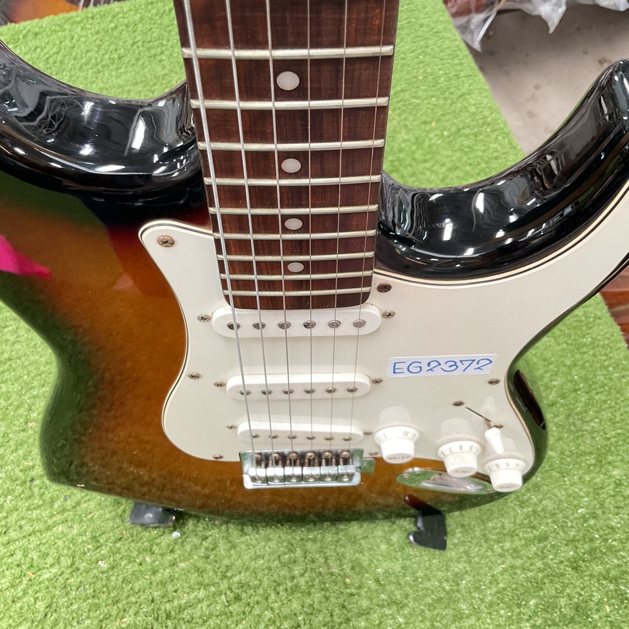 กีต้าร์ไฟฟ้า SOLFEGE