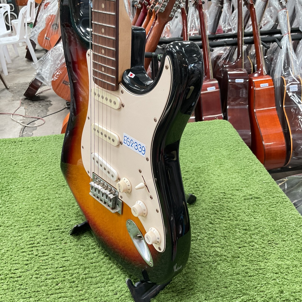 กีต้าร์ไฟฟ้า BUSKER'S