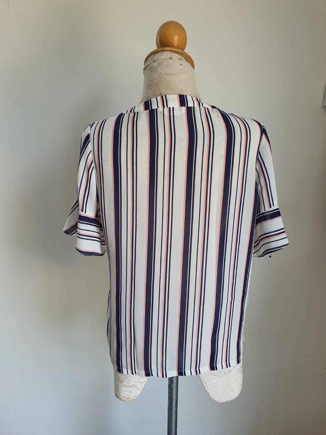 FF05281 เสื้อผ้ามือสอง ชีฟอง ลายทาง อก 36 นิ้ว