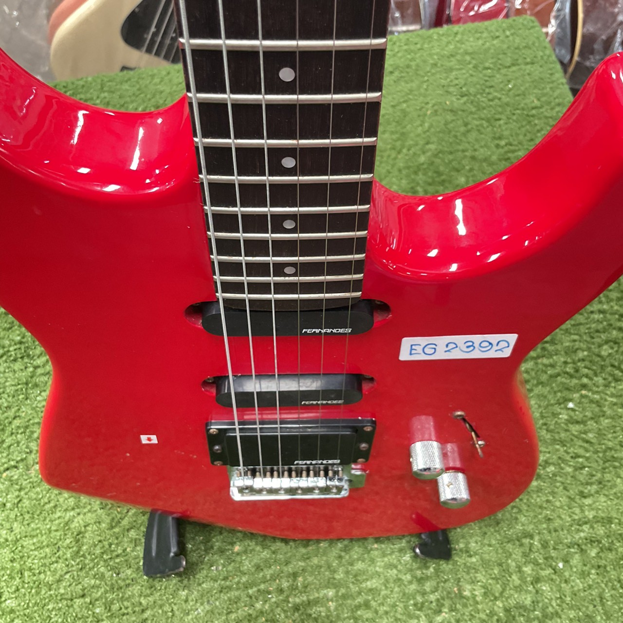 กีต้าร์ไฟฟ้า FERNANDES