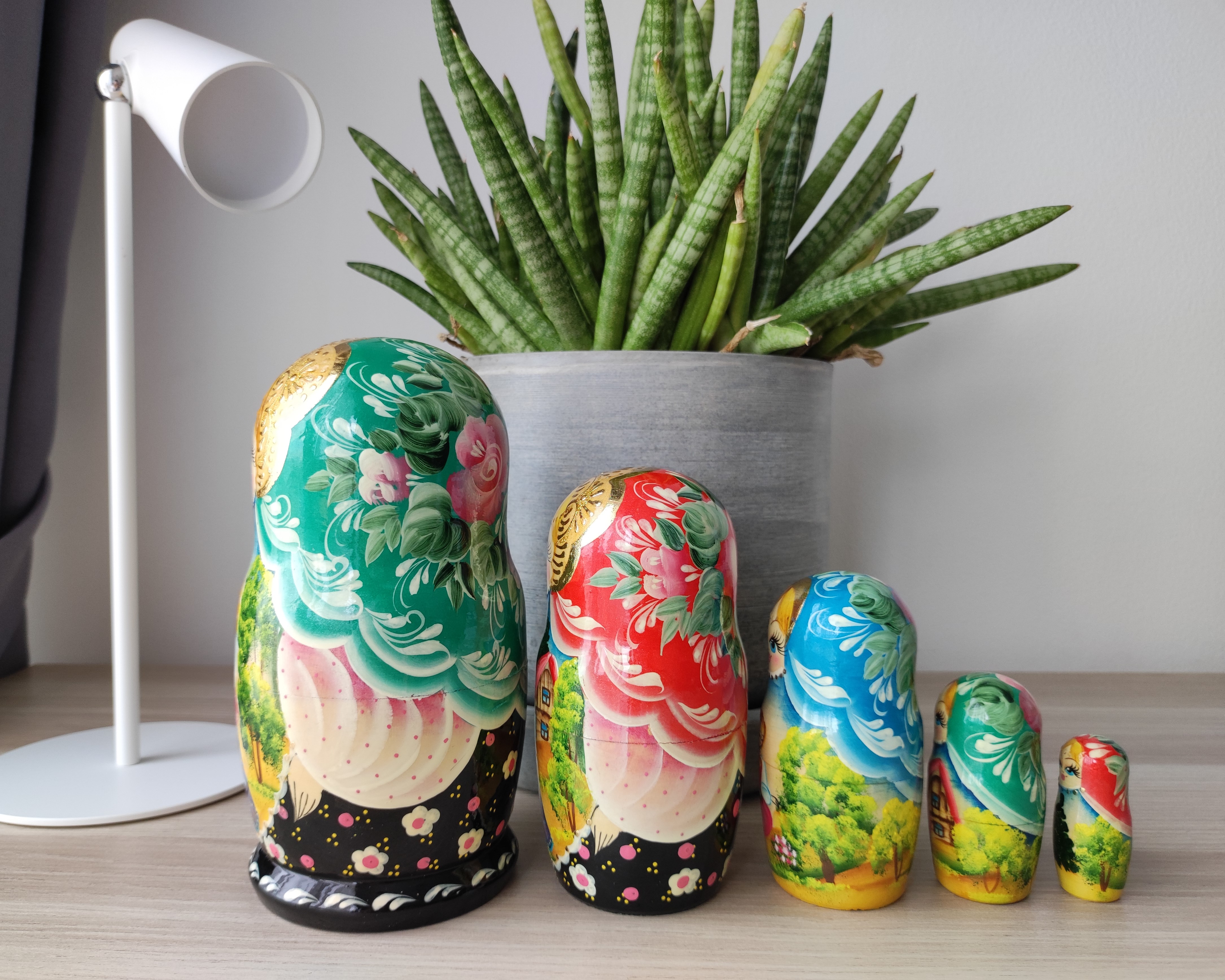 ตุ๊กตาแม่ลูกดกรัสเซีย (Matryoshka) - From Russia With Love "Love Peace"