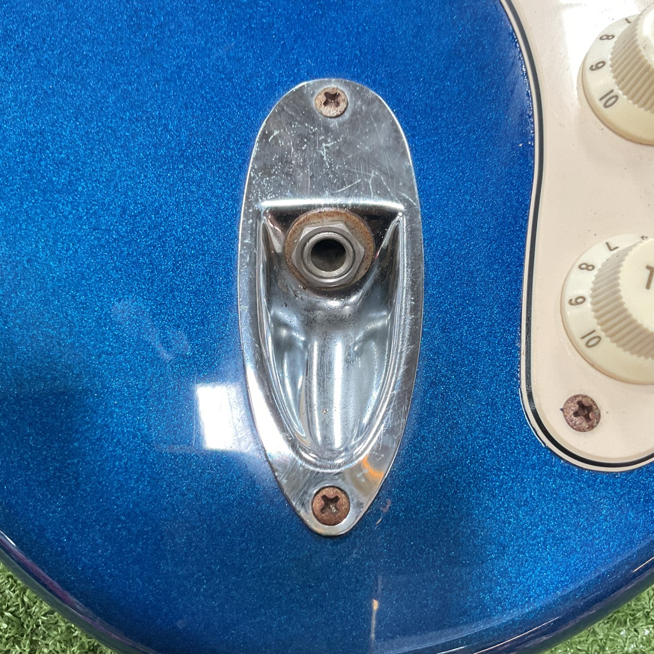 กีต้าร์ไฟฟ้า Legend