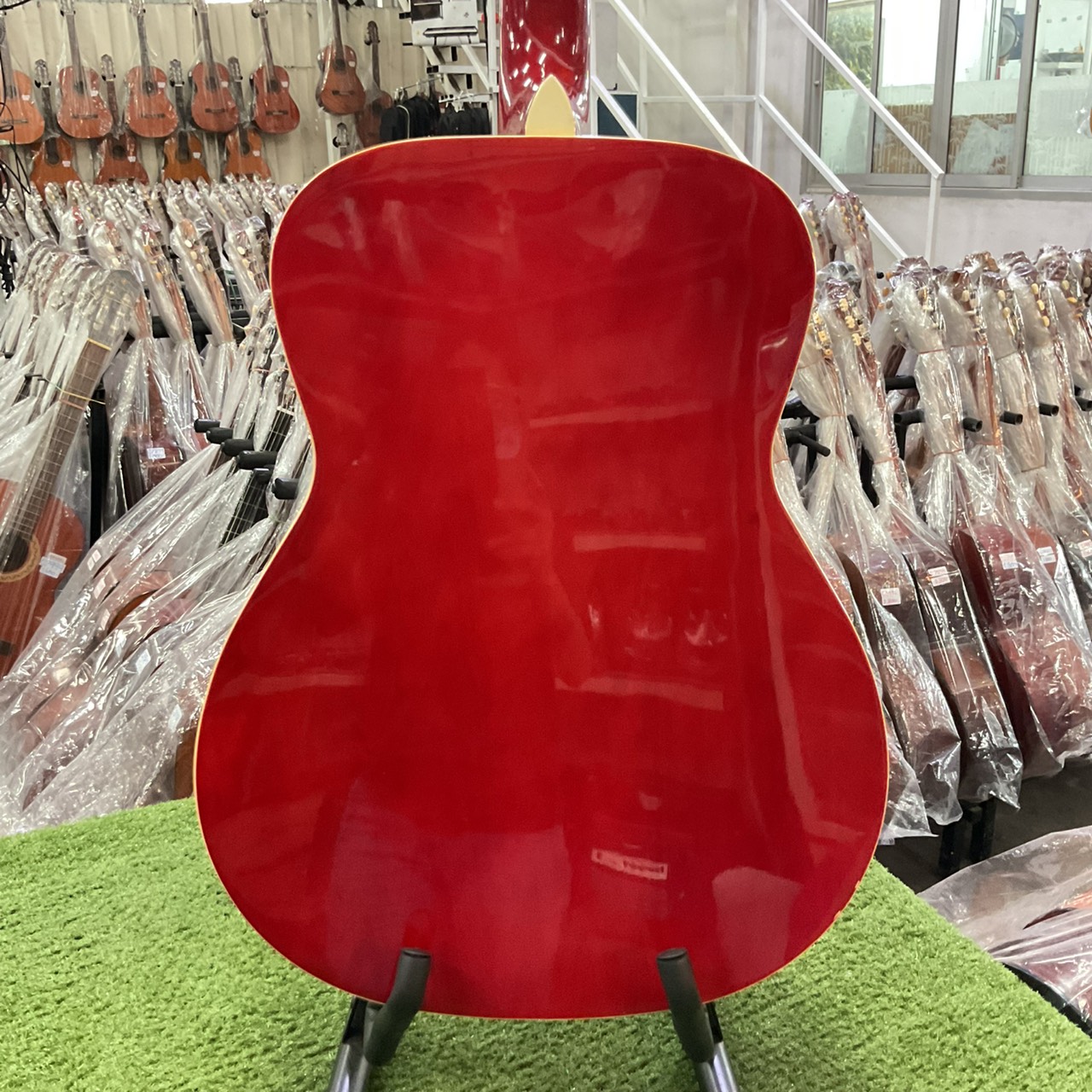 กีต้าร์โปร่ง HONEY BEE : F-15/RDS