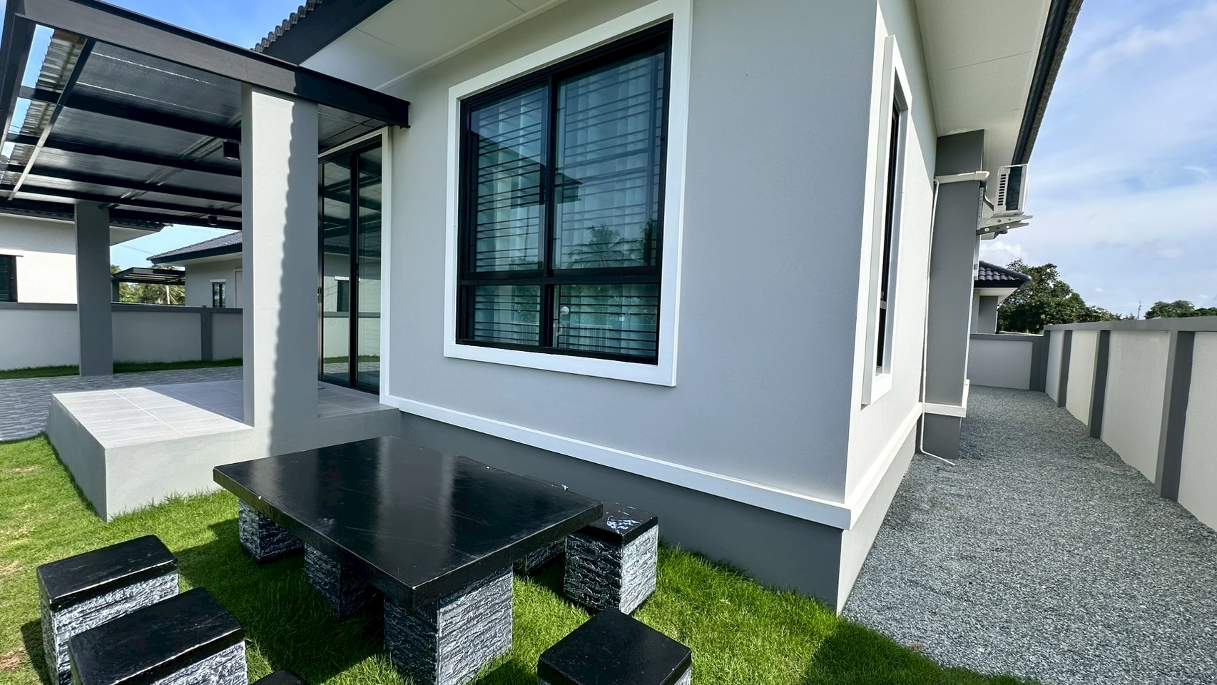 บ้านเช่าพัทยา หนองปลาไหล 3 ห้องนอน 3 ห้องน้ำ บ้านใหม่ ตกแต่งพร้อมอยู่ สวยมาก