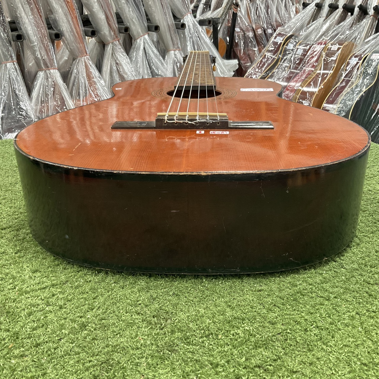 กีต้าร์คลาสสิค PIRLES