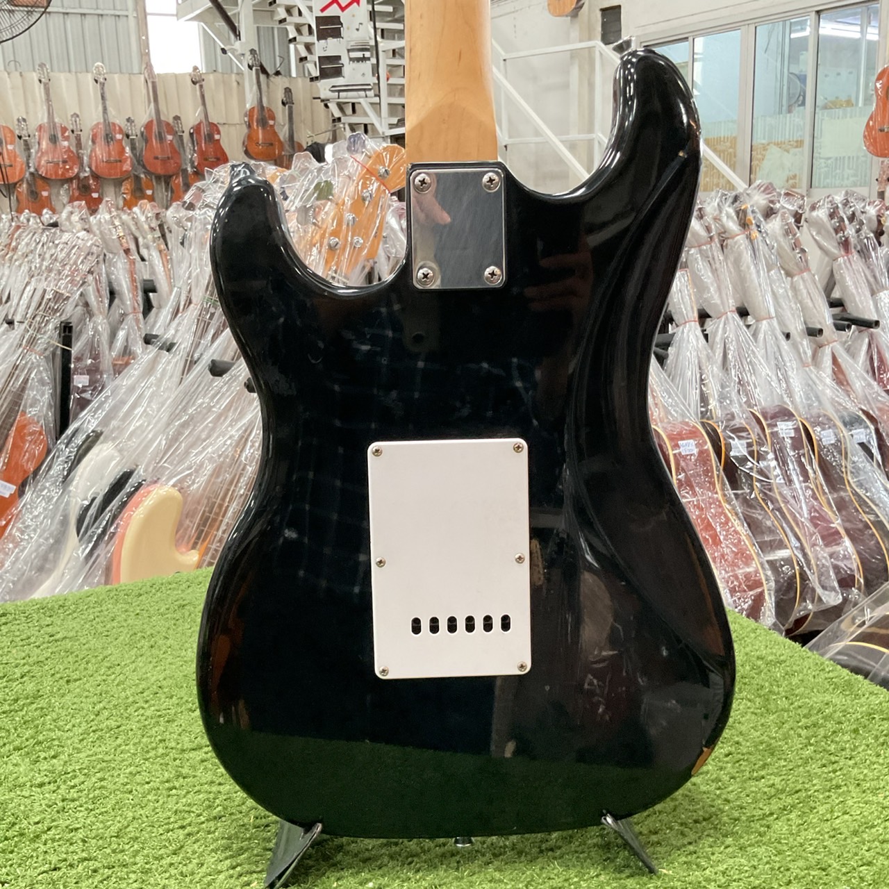 กีต้าร์ไฟฟ้า VANGUAR