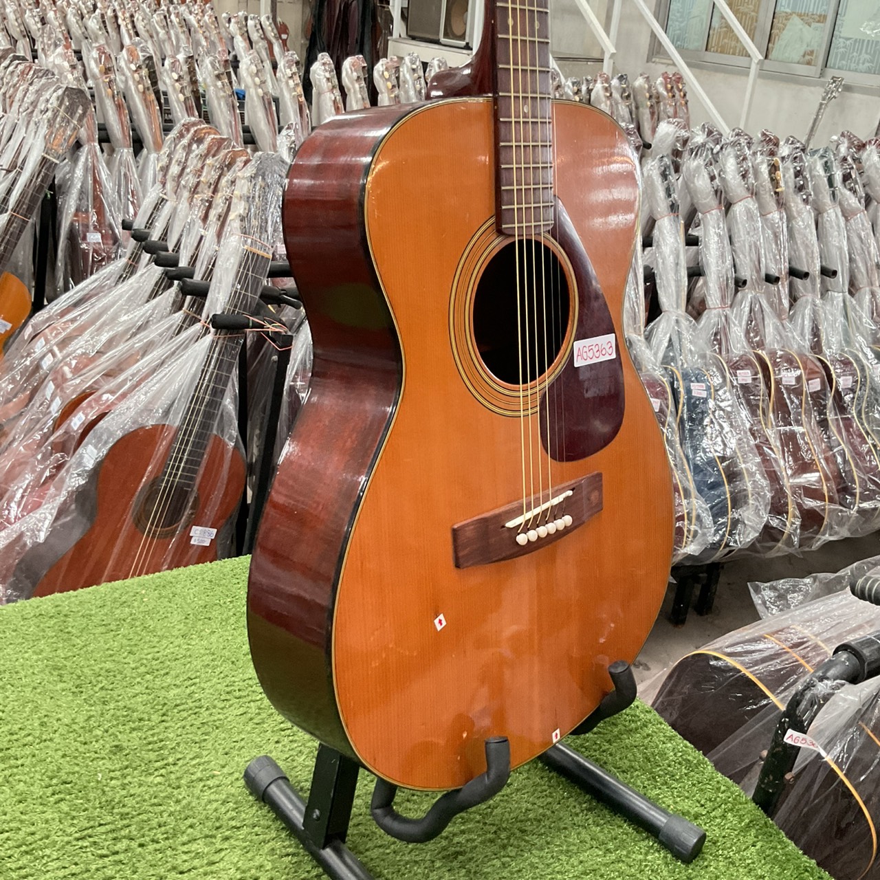 กีต้าร์โปร่ง YAMAHA : FG-130