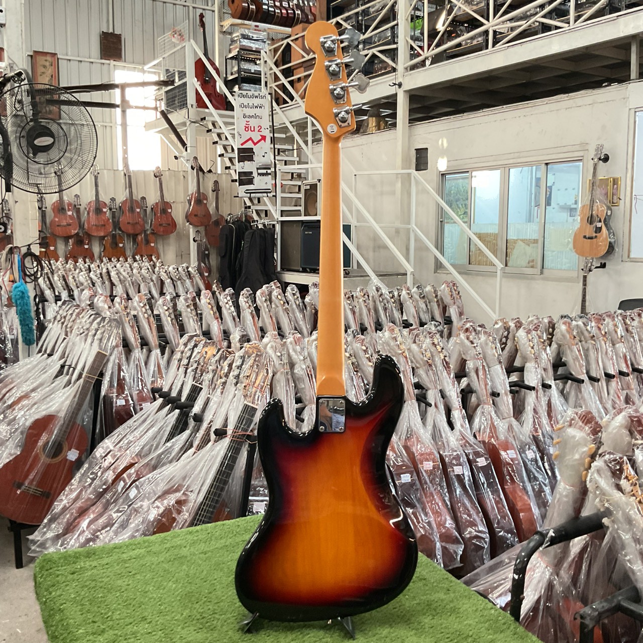 กีต้าร์เบส PlayTech