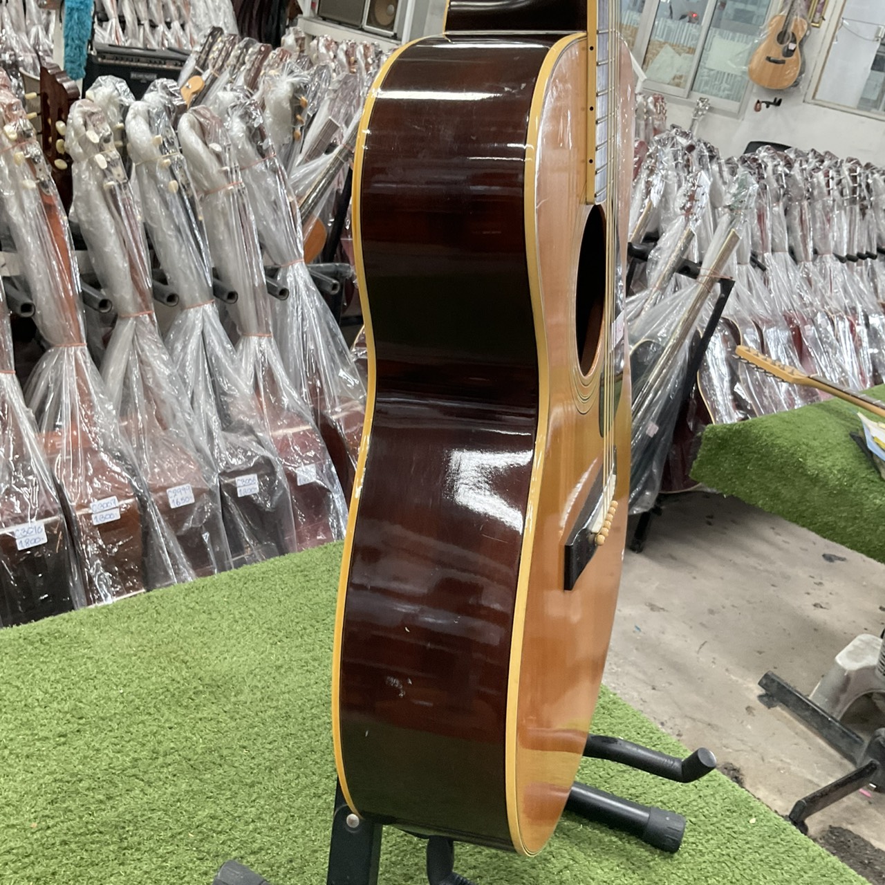 กีต้าร์โปร่ง YAMAHA : FG-202