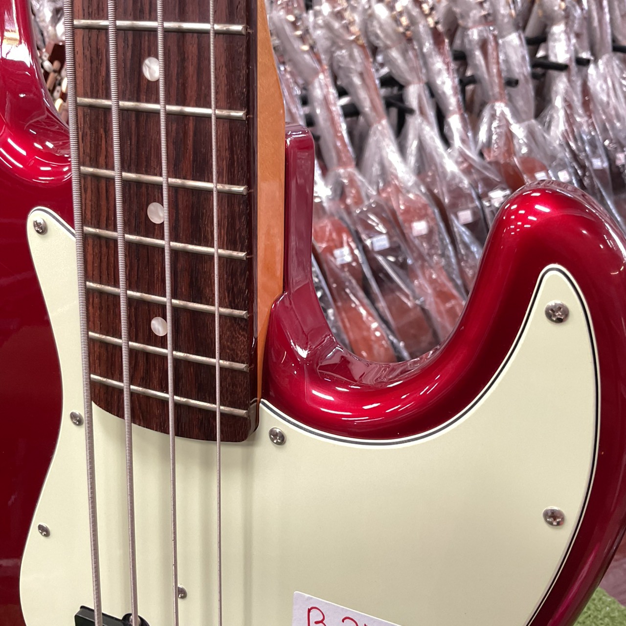 กีต้าร์เบส FERNANDES