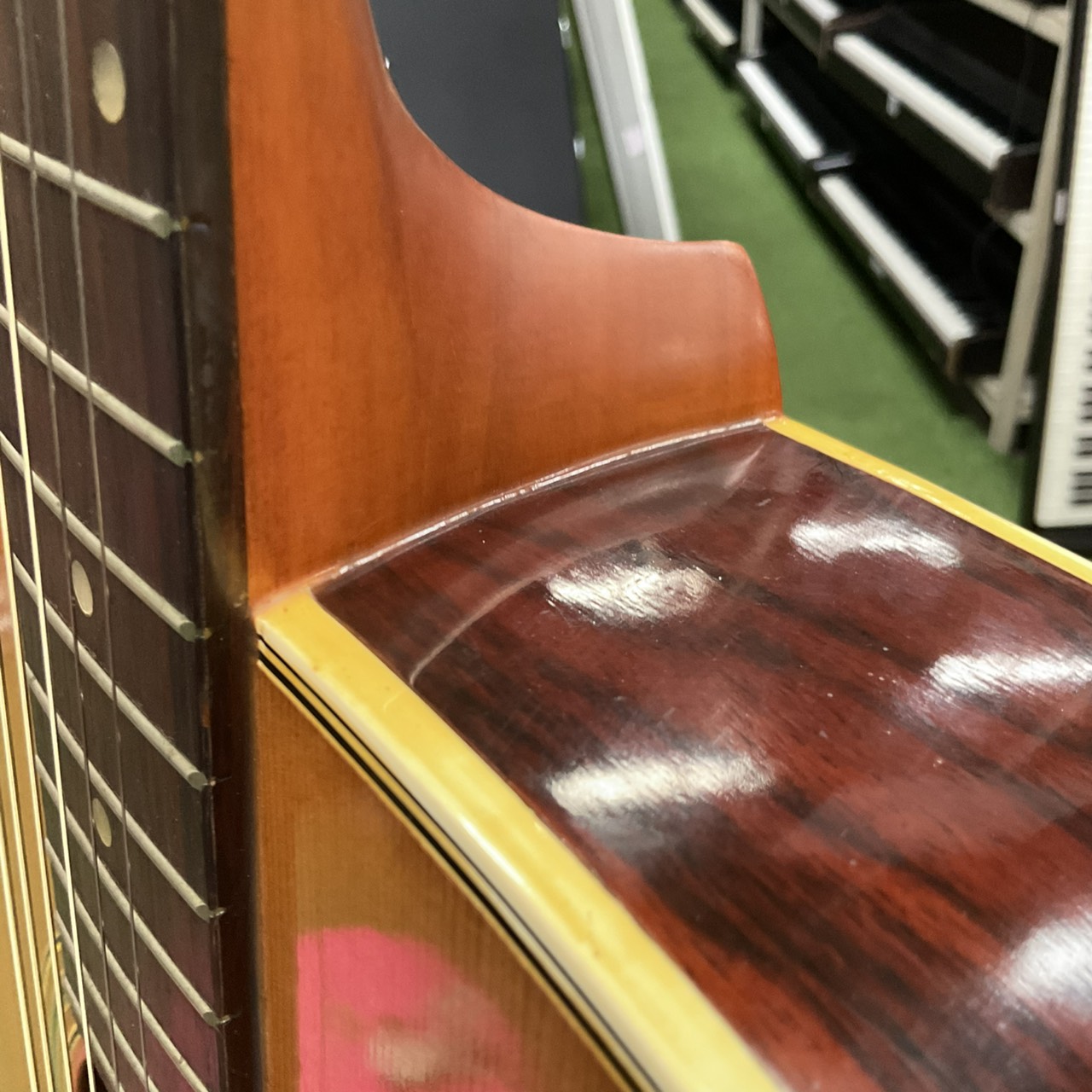 กีต้าร์โปร่ง Sonoro : F150