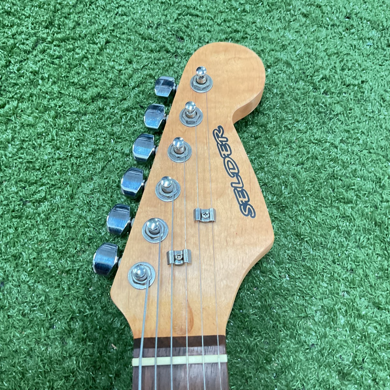 กีต้าร์ไฟฟ้า SELDER