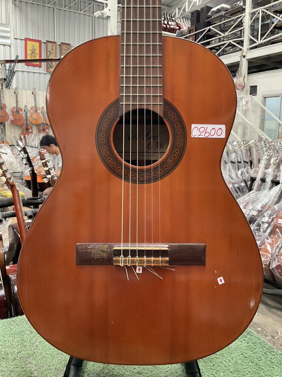 กีต้าร์คลาสสิค Abe Gut : 63D