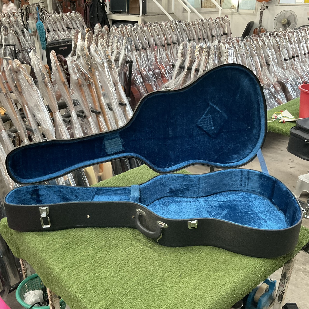 กล่องเคสกีต้าร์โปร่ง