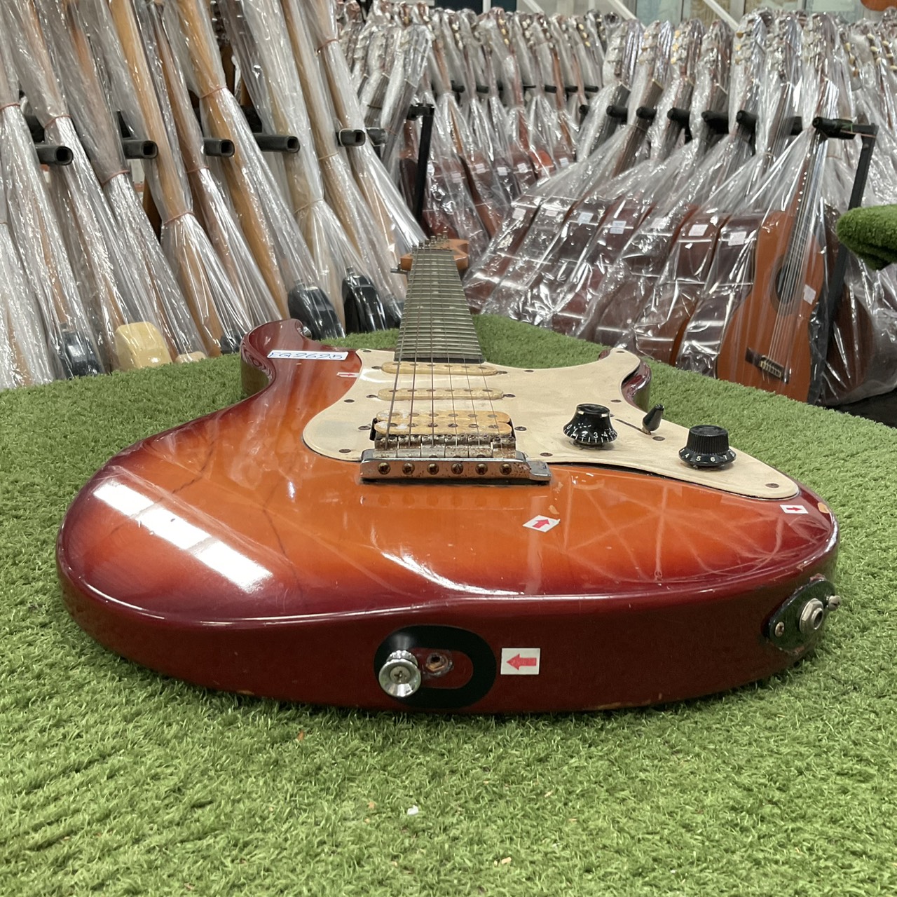 กีต้าร์ไฟฟ้า YAMAHA : YGS 112T