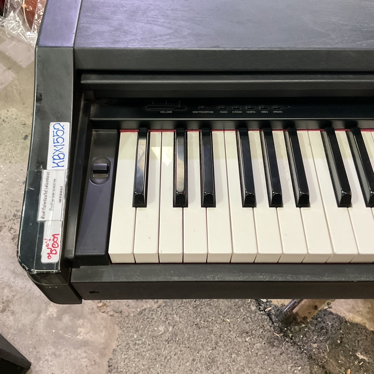 เปียโน KORG : C-16 สินค้าไม่พร้อมใช้งาน (ต้องซ่อม)