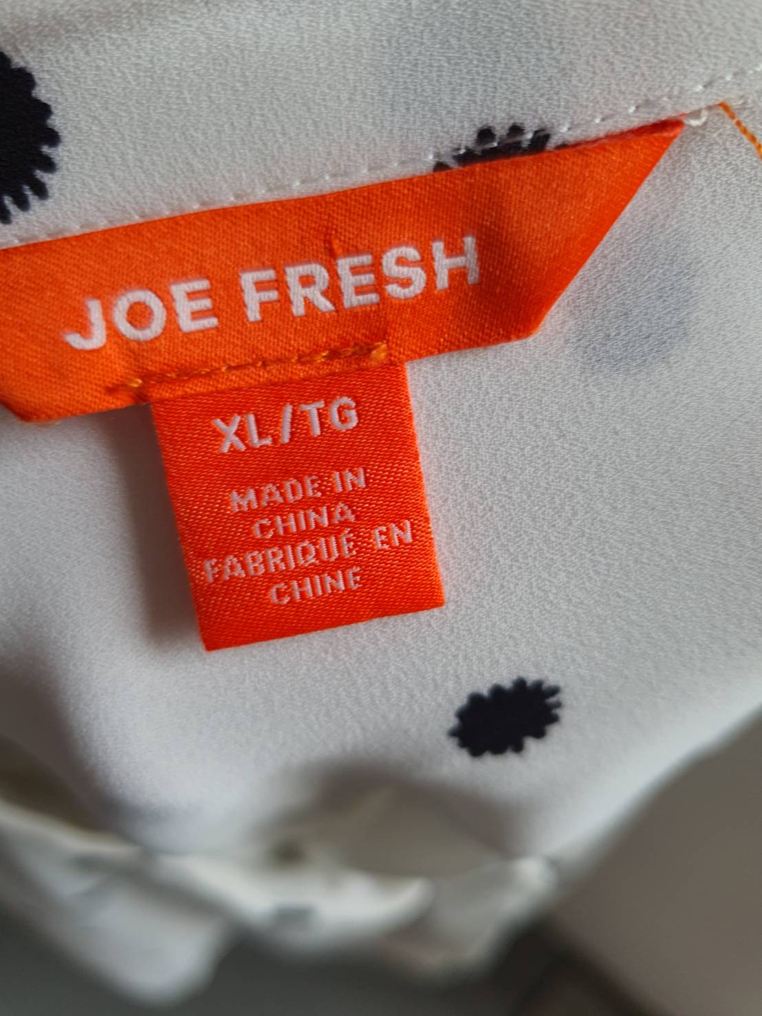 FF05331 เสื้อผ้ามือสอง สีขาว ลายจุด joe fresh