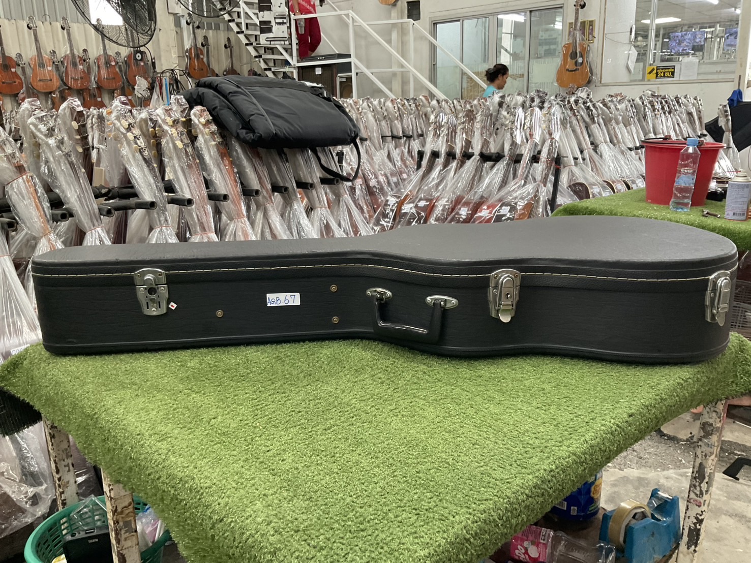 กล่องเคสกีต้าร์โปร่ง