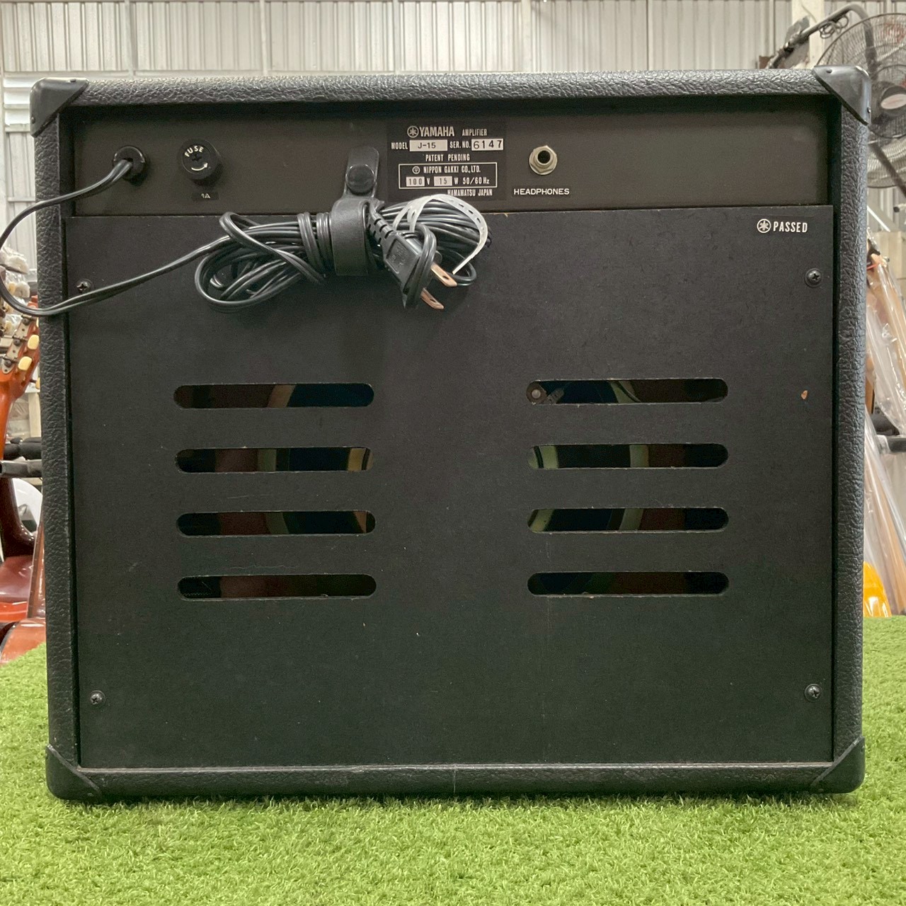 แอมป์กีต้าร์ YAMAHA : J-15 สินค้าไม่พร้อมใช้งาน (ต้องซ่อม)