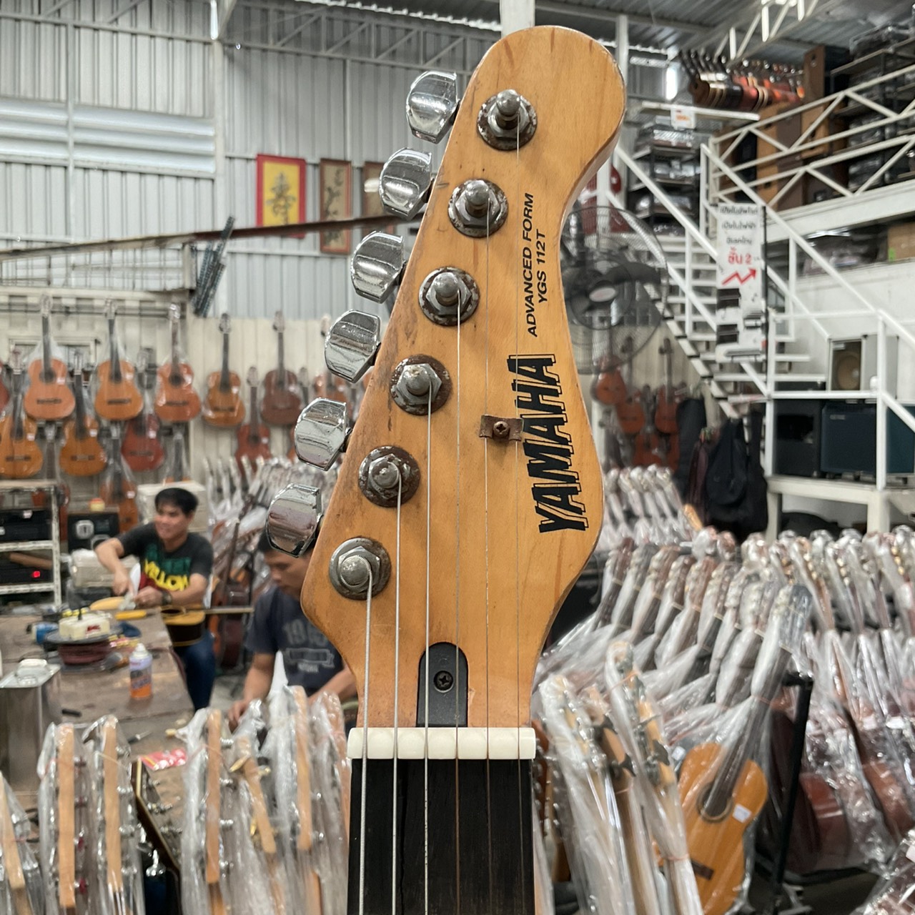 กีต้าร์ไฟฟ้า YAMAHA : YGS 112T