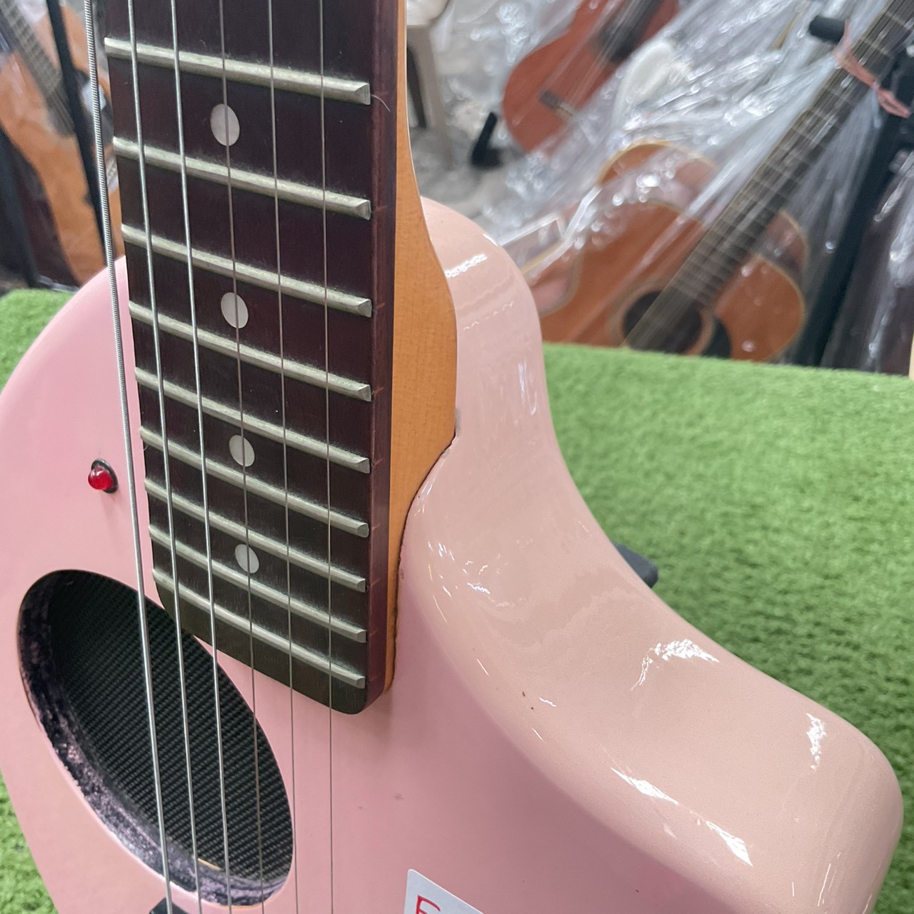 กีต้าร์ไฟฟ้า FERNANDES