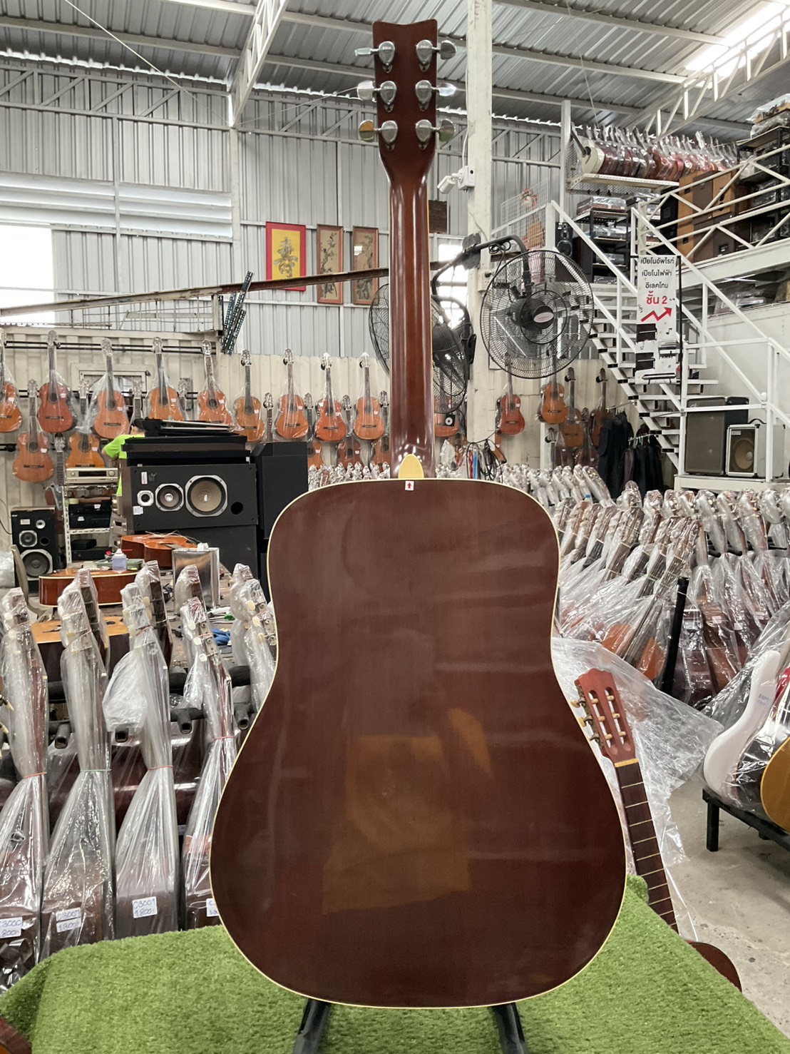 กีต้าร์โปร่ง YAMAHA : FG-200D