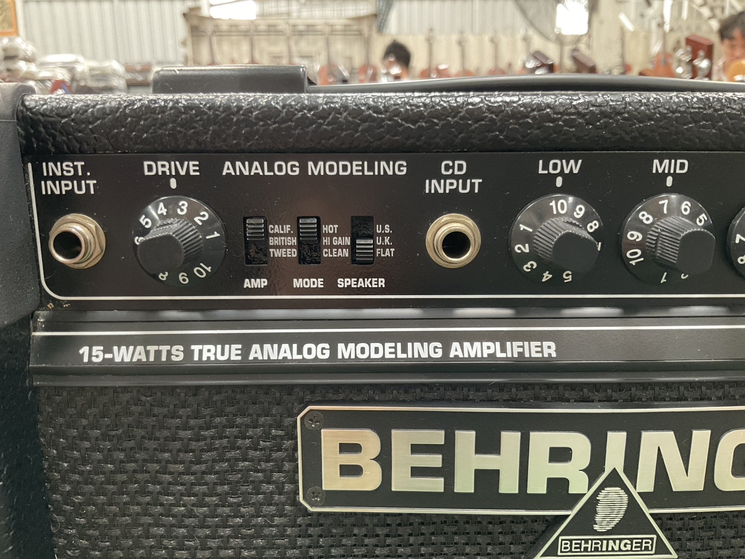 แอมป์กีตาร์ BEHRINGER : V-TONE GM108