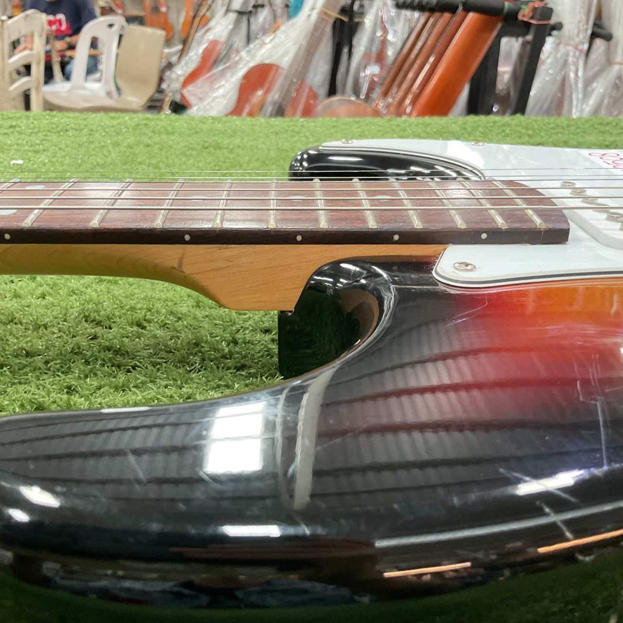 กีต้าร์ไฟฟ้า PhotoGenic