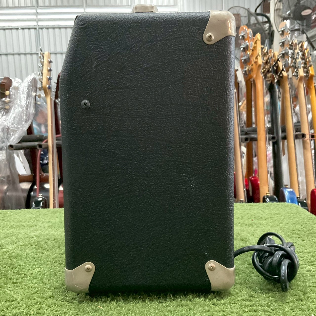 แอมป์เบส Fender : Bassboy