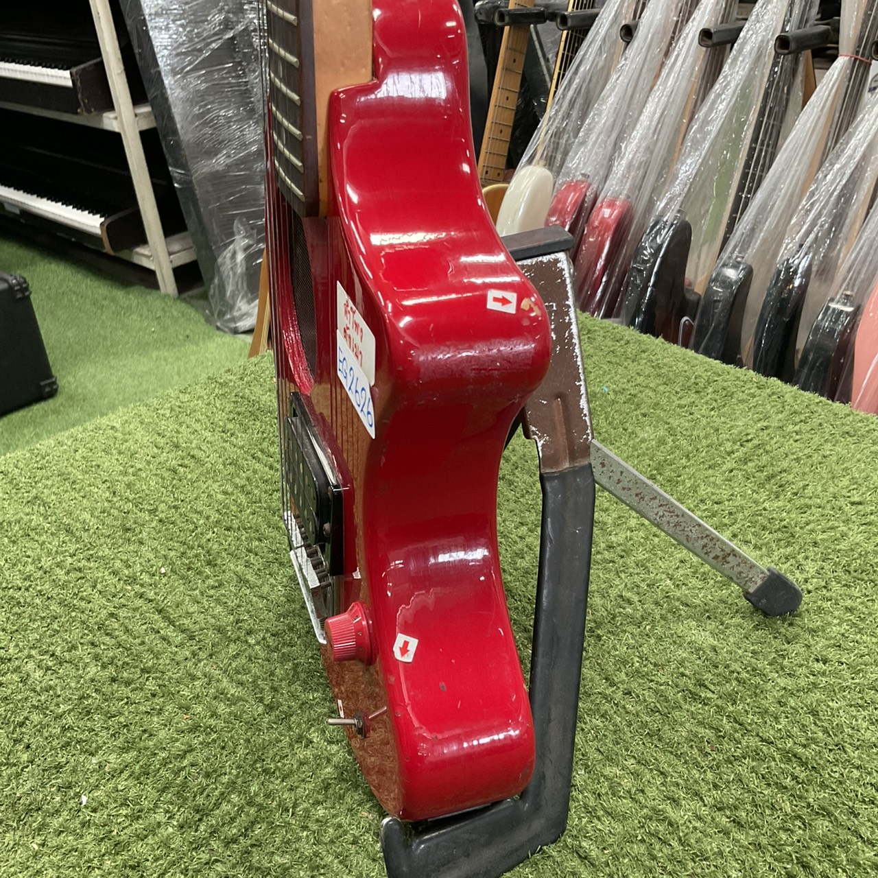 กีต้าร์ไฟฟ้า FERNANDES