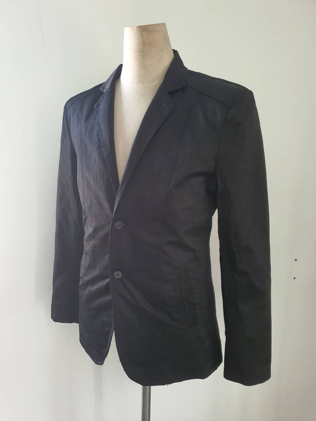 SUIT C0028 เสื้อคลุม สีดำ มือสอง แบรนด์ BASS & BALL อก 36 นิ้ว
