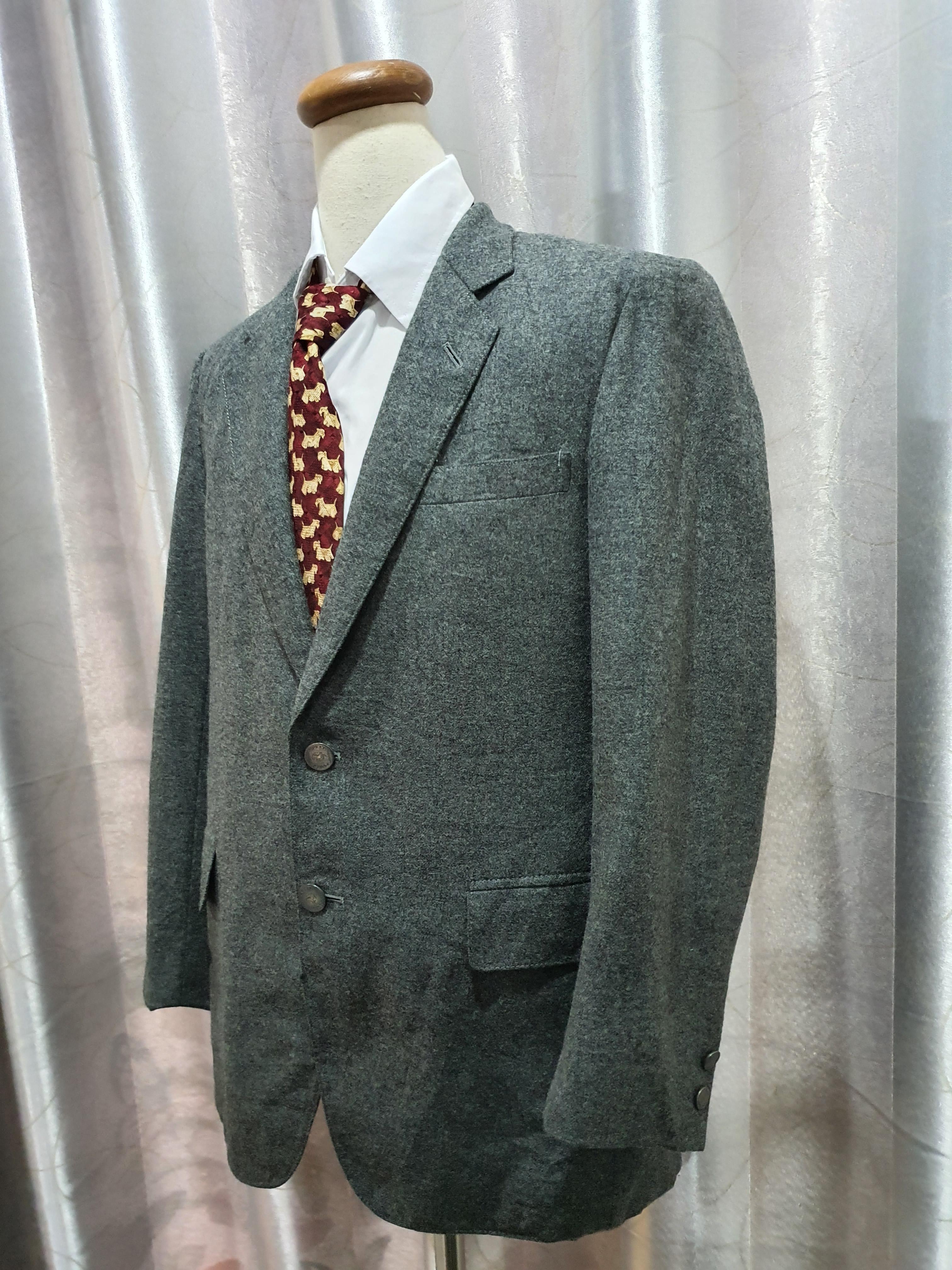Suit0070 เสื้อสูท มือสอง สีเทา อก 40 นิ้ว