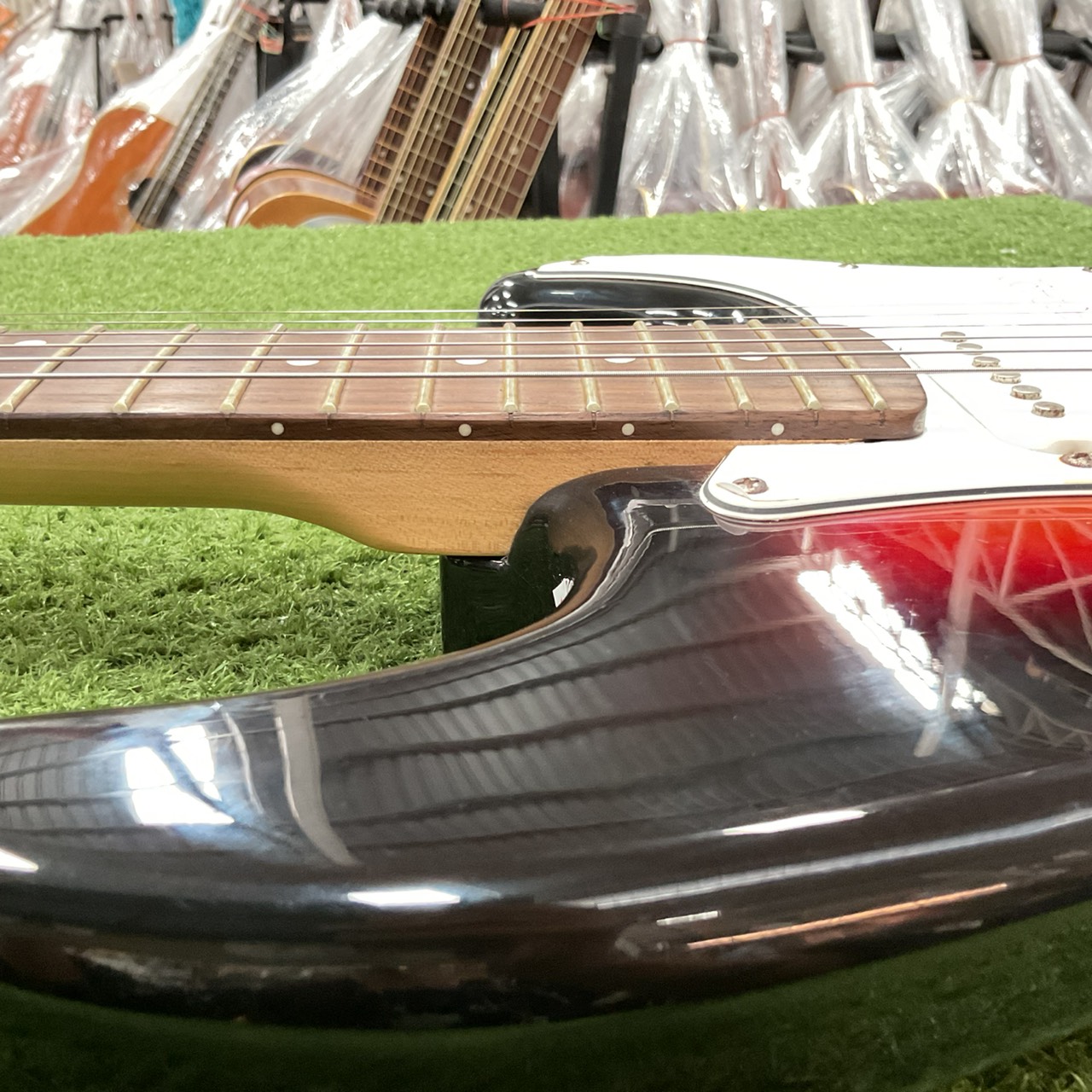 กีต้าร์ไฟฟ้า BUSKER'S