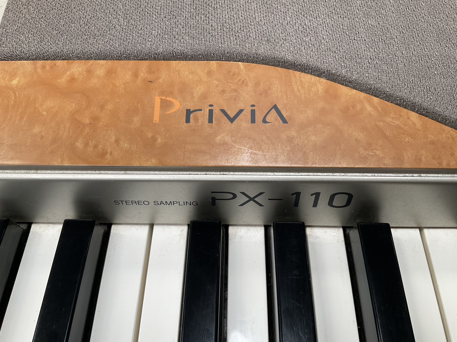 เปียโน CASIO : PX-110 สินค้าไม่พร้อมใช้งาน (ต้องซ่อม)