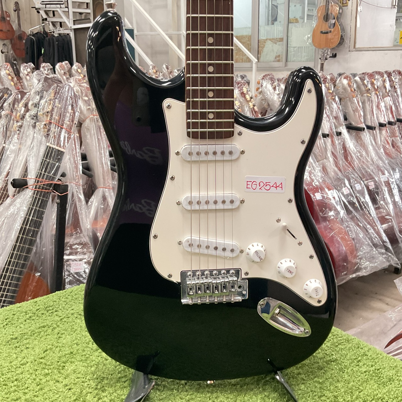 กีต้าร์ไฟฟ้า SELDER