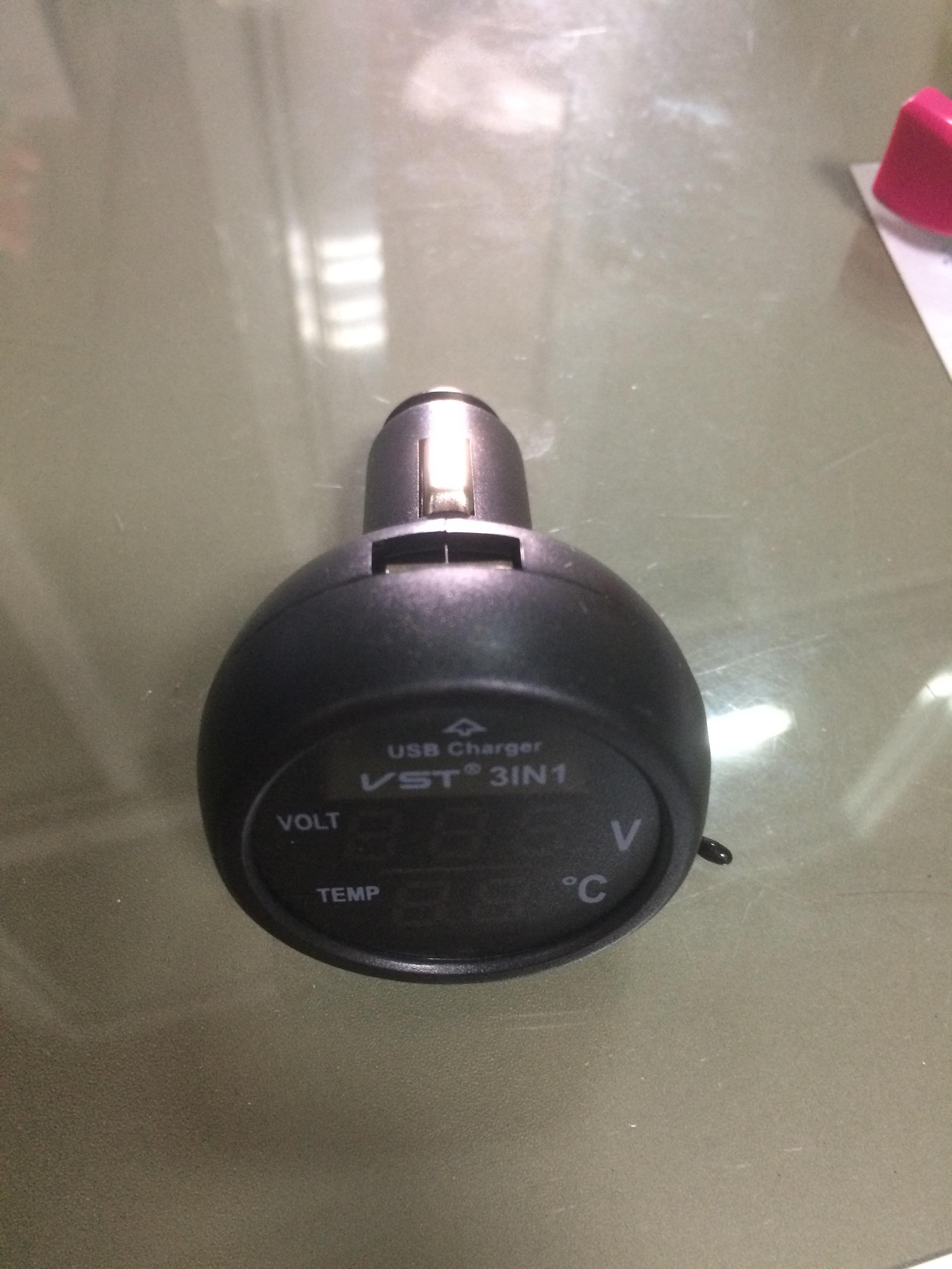 เกจ์วัด 3 in 1 วัด volt 12-24 V, อุณหภูมิ, USB (เสียบกับที่จุดบุหรี่)
