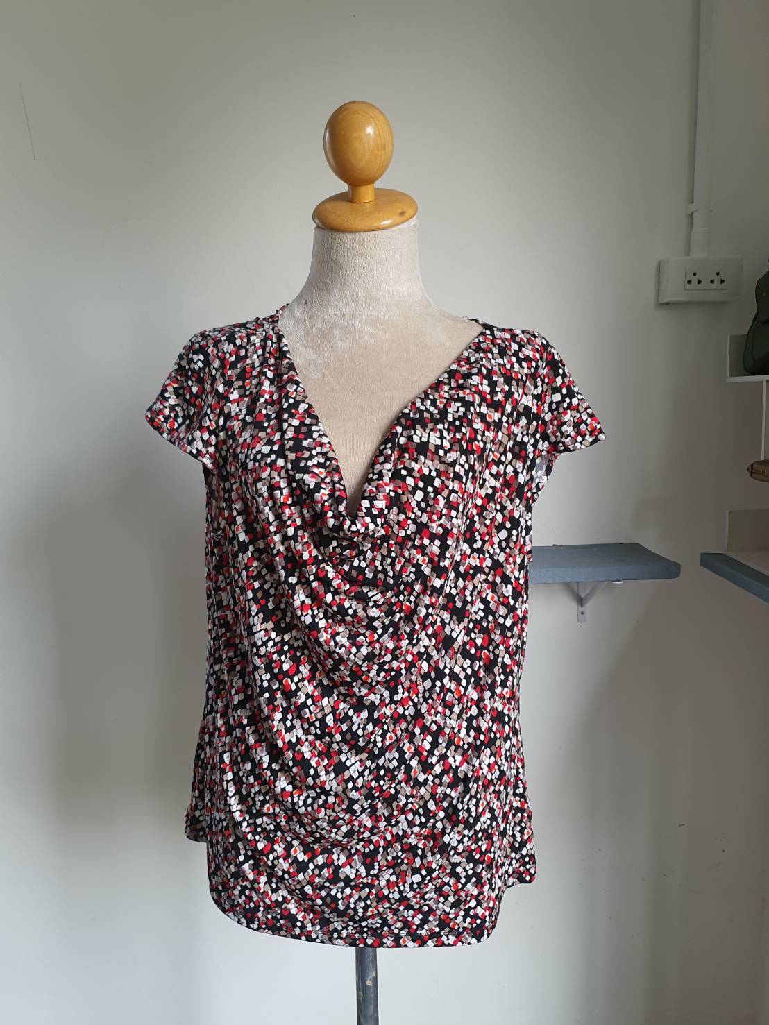 FF05236 เสื้อผ้ามือสอง ลวดลายสวย แบรนด์ liz claiborne อก 40-45 นิ้ว