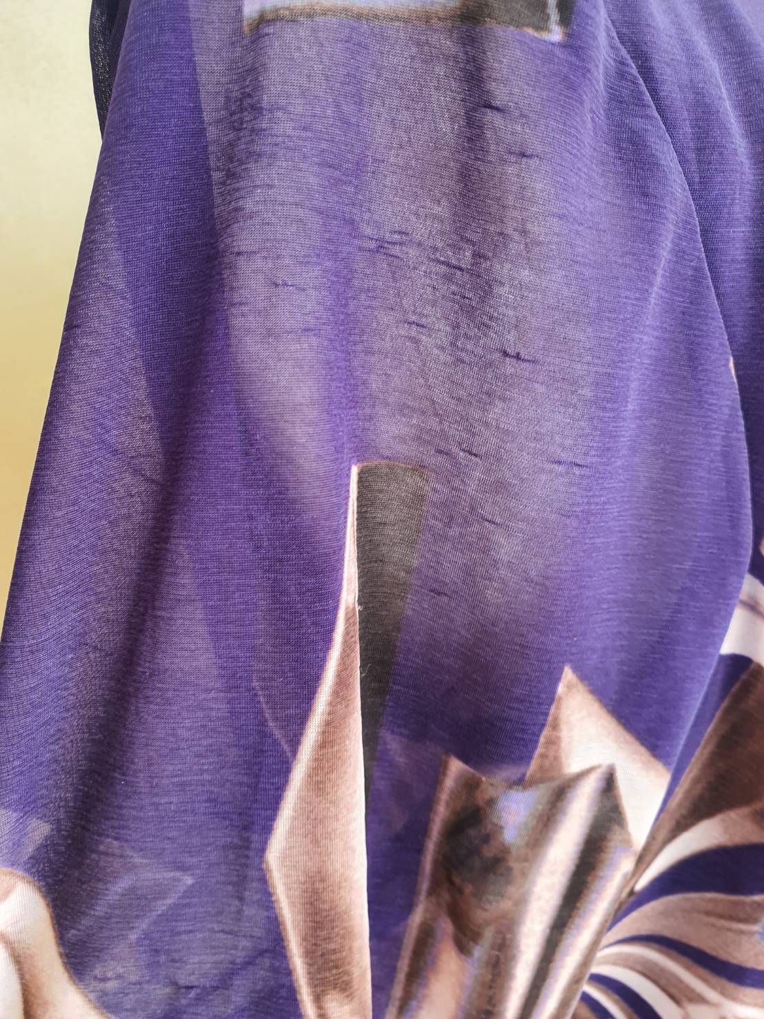 FF05125 เสื้อผ้ามือสอง สีม่วงลายแบรนด์ JENNIFER LOPEZ อก 42-46 นิ้ว