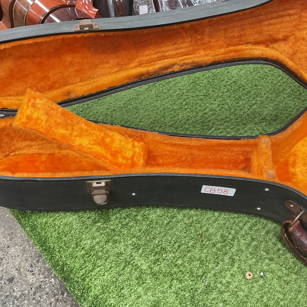 กล่องเคสกีต้าร์คลาสสิค