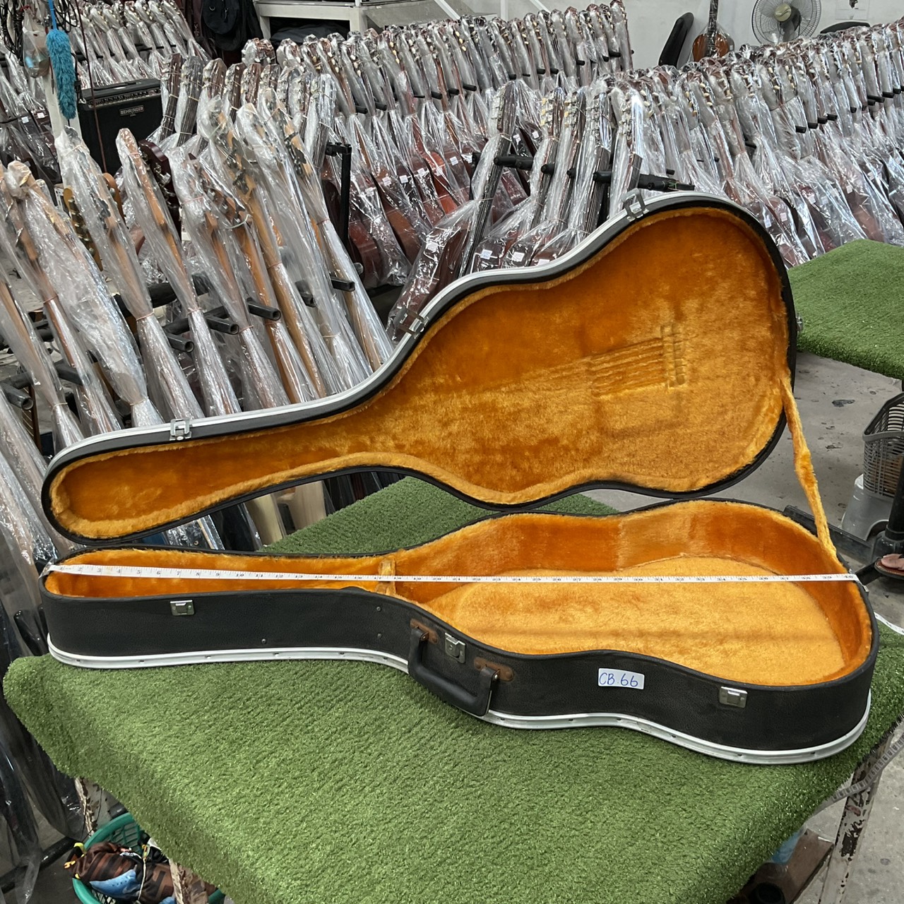 กล่องเคสกีต้าร์คลาสสิค