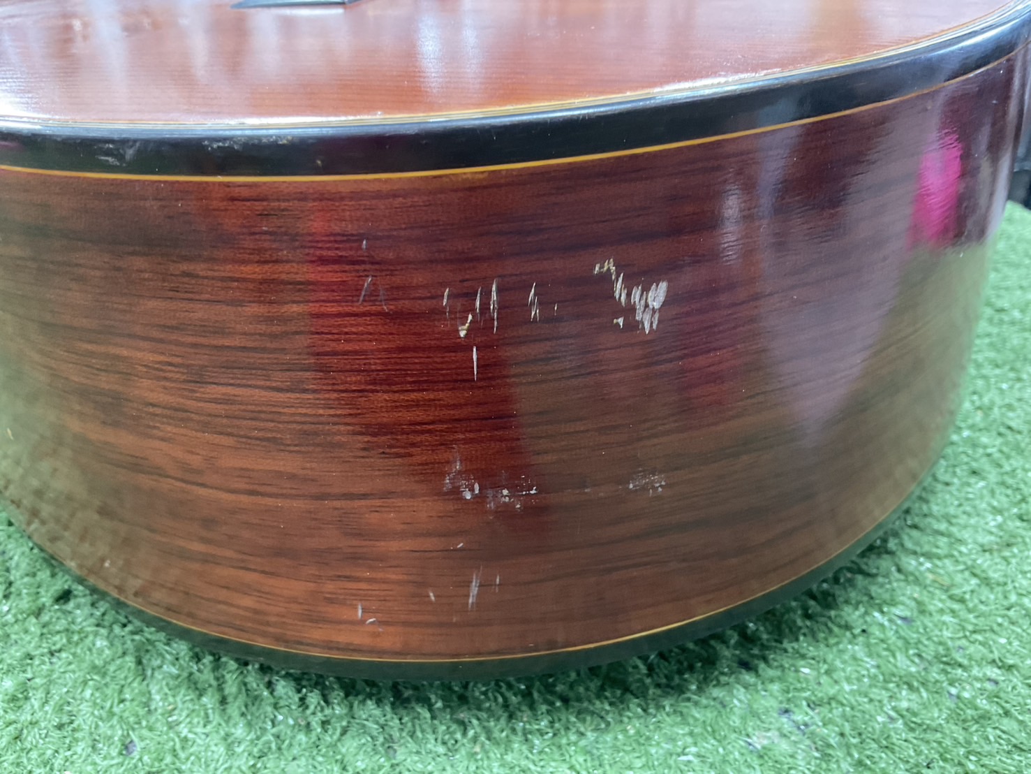 กีต้าร์คลาสสิค Abe Gut : 65s