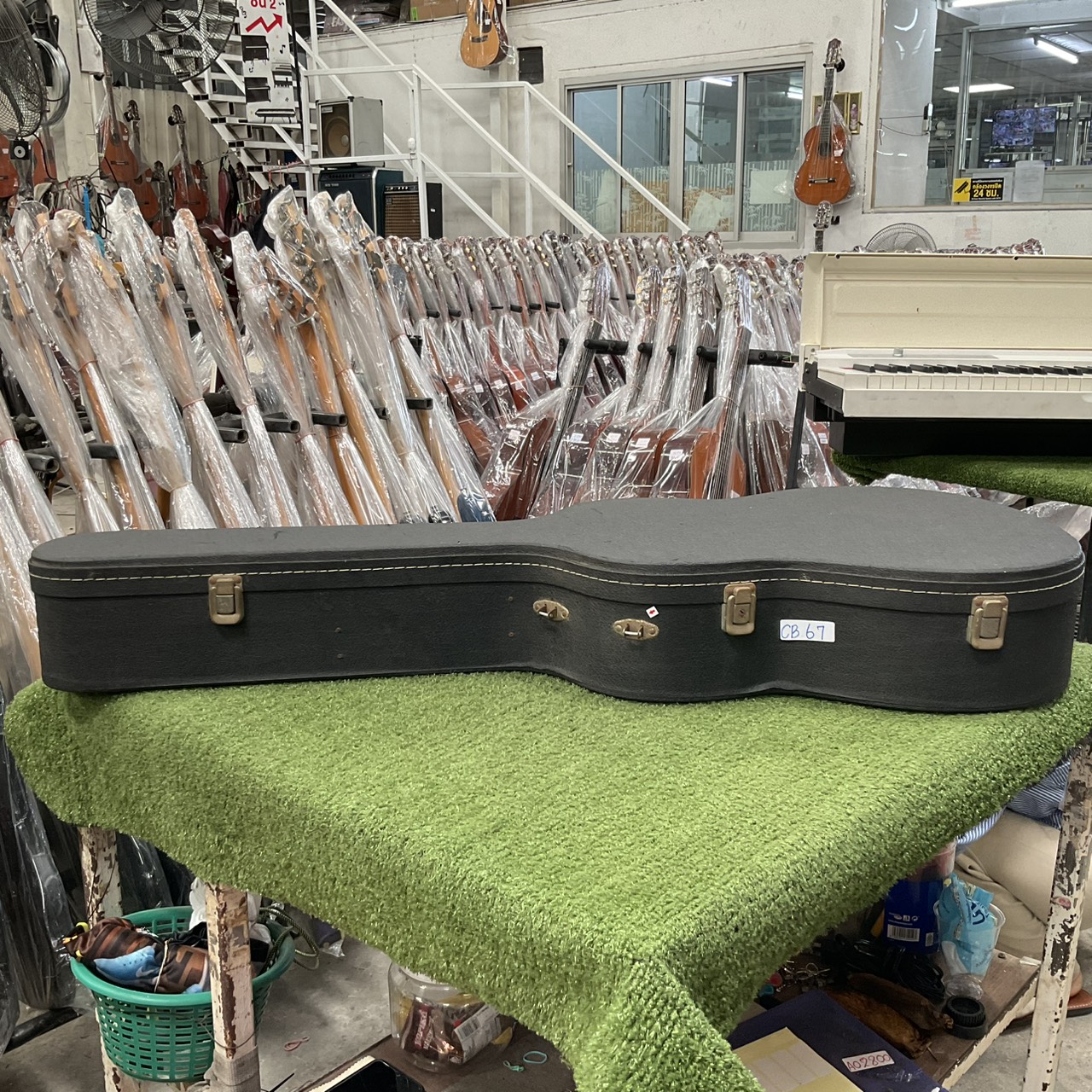 กล่องเคสกีต้าร์คลาสสิค