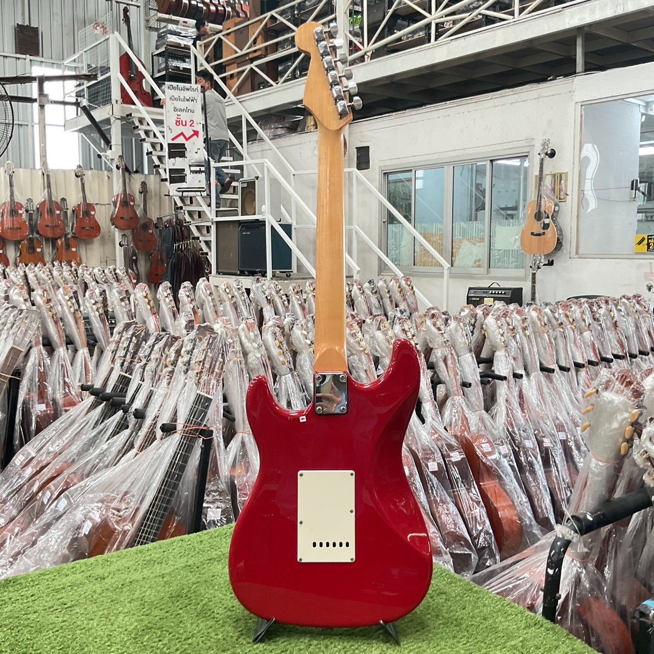 กีต้าร์ไฟฟ้า Legend