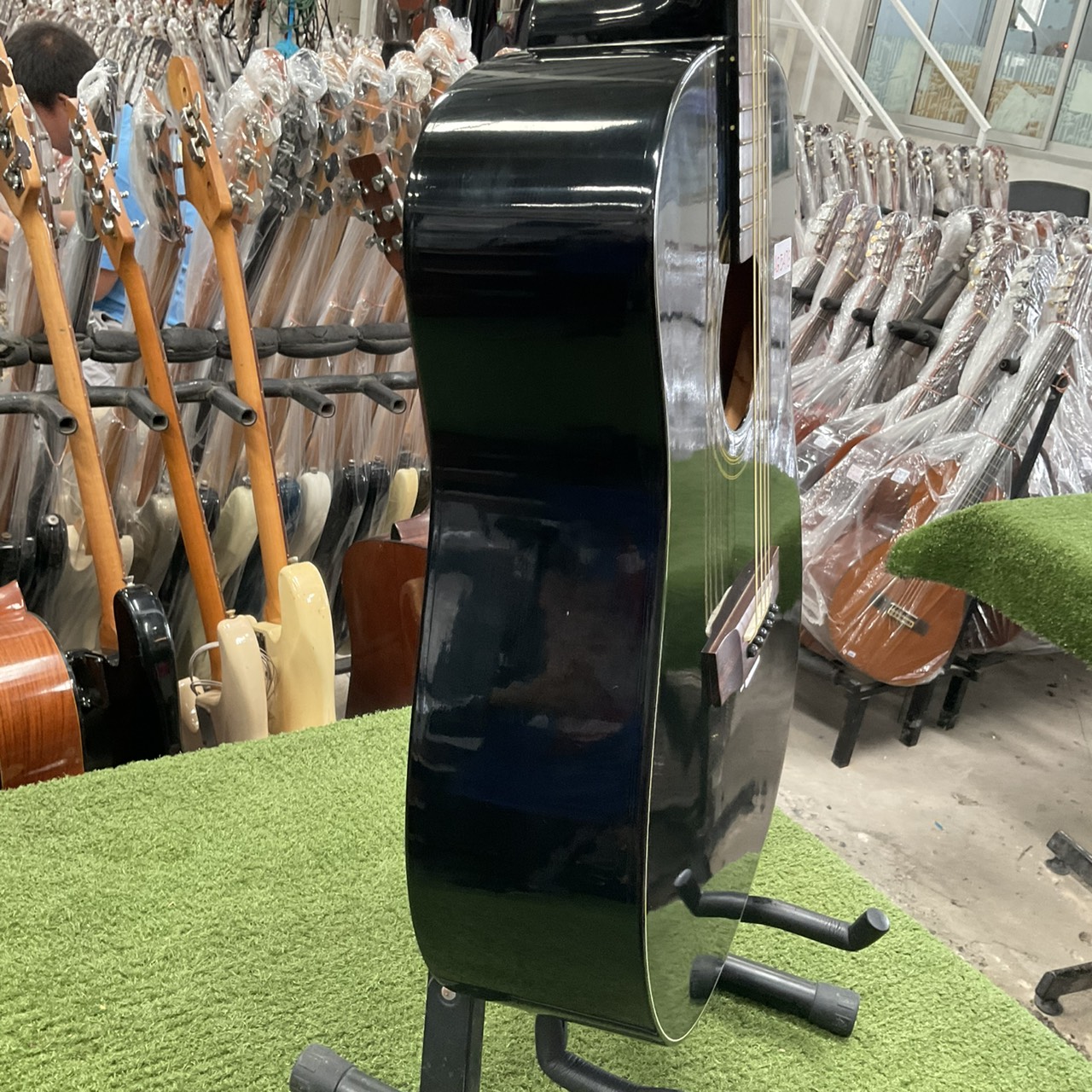 กีต้าร์โปร่ง Legend : LAW-20G/BK