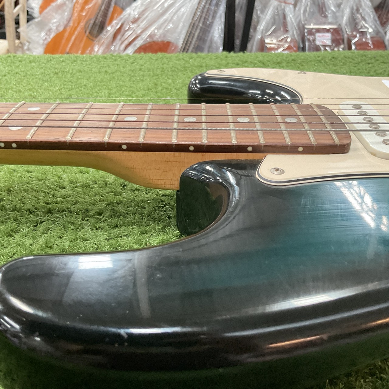 กีต้าร์ไฟฟ้า SELDER