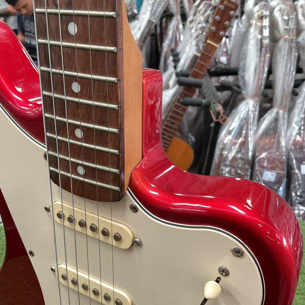 กีต้าร์ไฟฟ้า PhotoGenic