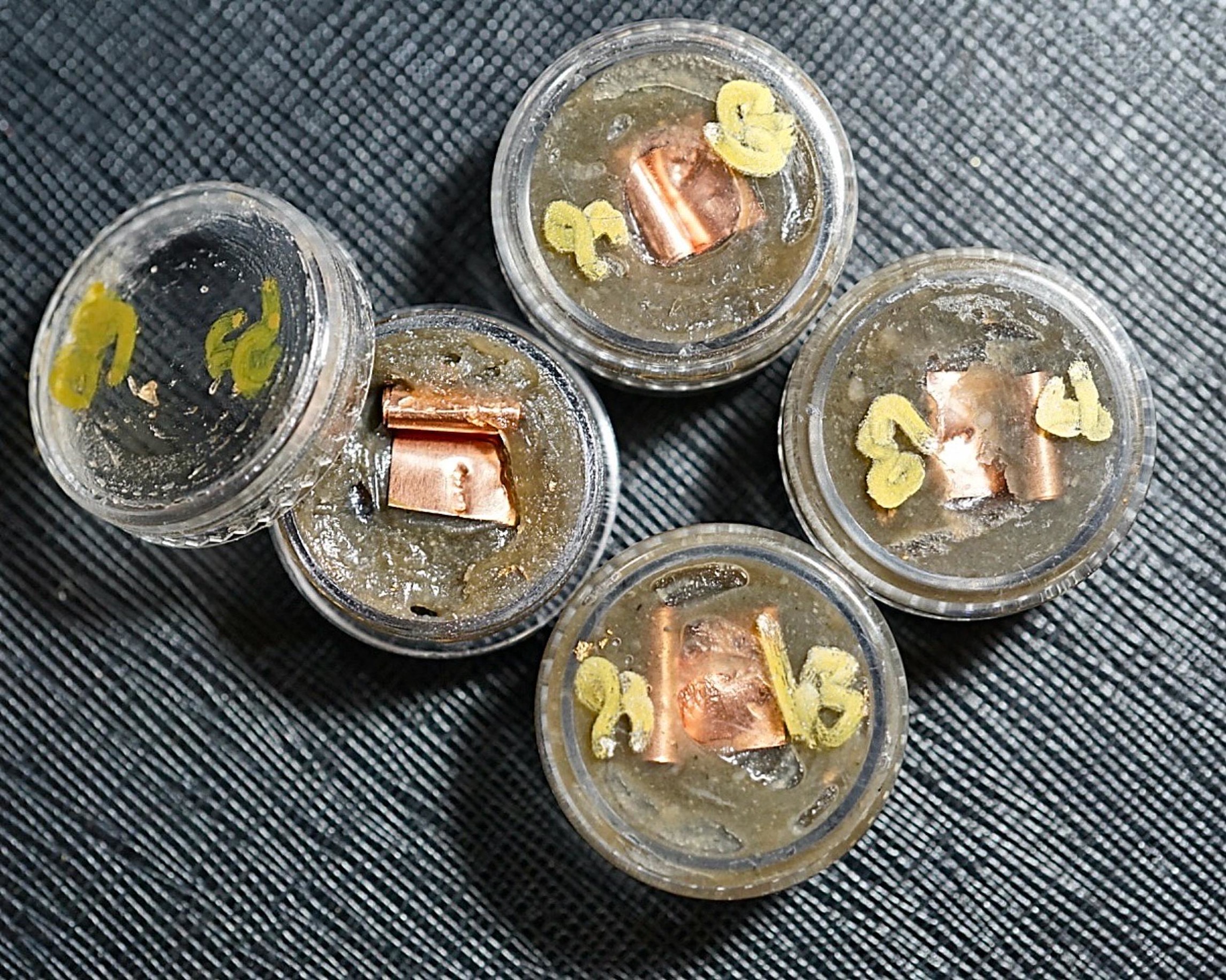 สีผึ้งดักสลักเกล้า Supreme Snare Wax. SKU-03999