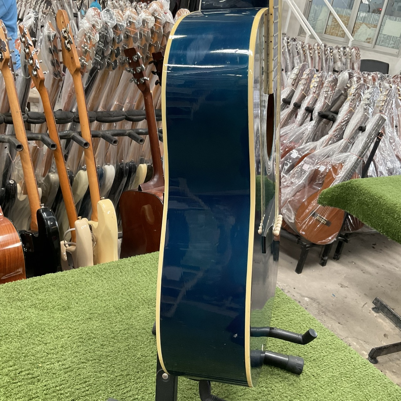 กีต้าร์โปร่ง Barclay : MD-120BLS