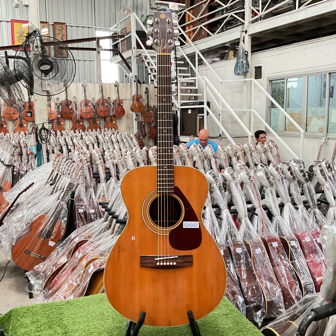 กีต้าร์โปร่ง YAMAHA : FG-250